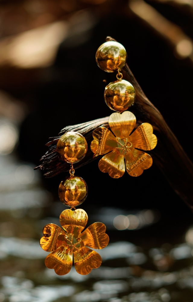 Aretes Flor de cañahuate grandes